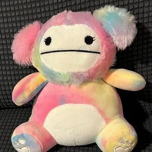 7in Zaylee the Bigfoot Hugmee